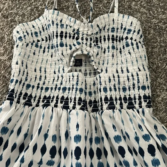 Halter style cut out maxi dress in shades of blue and white size XS women’s - Picture 2 of 8